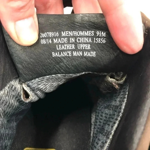 Clarks Ash Gortex Boots Men 9.5M Leather Waterproof Hiking Mid EUC‎ Brown - Picture 10 of 10